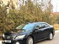 Toyota Camry 2011 года за 7 800 000 тг. в Шымкент – фото 2