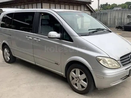 Задняя форточка не лонг правая, левая на Mercedes-Benz VITO W639 за 45 000 тг. в Шымкент – фото 4