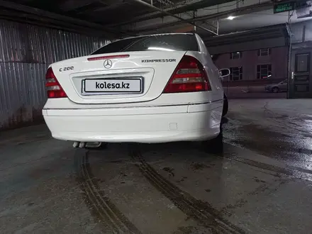 Mercedes-Benz C 230 2005 года за 4 700 000 тг. в Алматы – фото 10