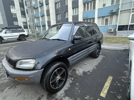 Toyota RAV4 1995 года за 2 700 000 тг. в Алматы