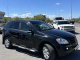 Mercedes-Benz ML 350 2006 года за 6 300 000 тг. в Экибастуз – фото 2