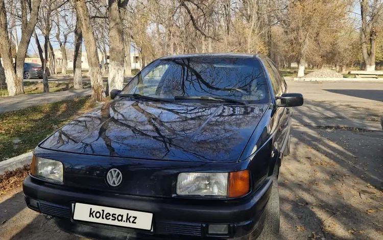 Volkswagen Passat 1992 годаүшін1 450 000 тг. в Тараз