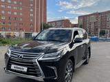 Lexus LX 570 2016 годаfor39 500 000 тг. в Астана