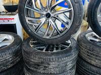 Диски в месте с резиной 225/50R18 99W за 1 000 тг. в Алматы