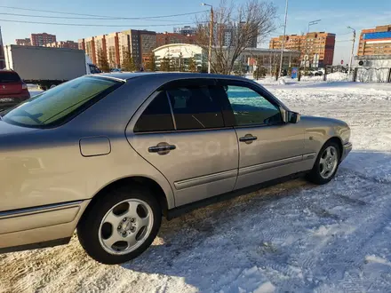 Mercedes-Benz E 280 1996 года за 2 850 000 тг. в Петропавловск – фото 9