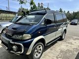 Mitsubishi Delica 1996 годаүшін4 300 000 тг. в Алматы – фото 2