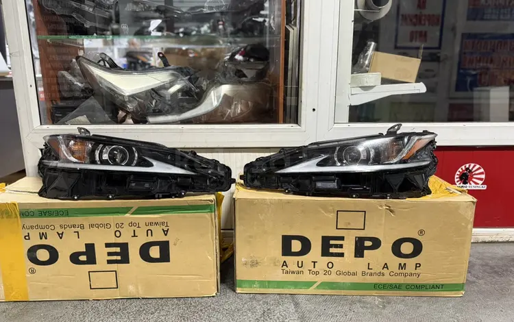 Фары бу оригинал с доп линзой в идеальном состоянии за 250 000 тг. в Алматы