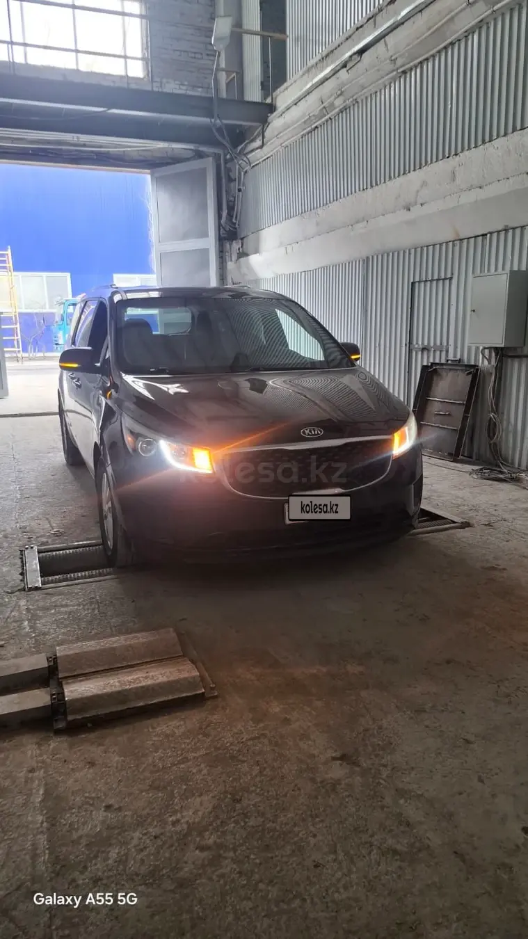 Kia Sedona, 2016