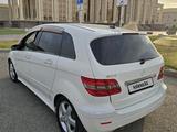 Mercedes-Benz B 170 2006 годаfor2 500 000 тг. в Караганда