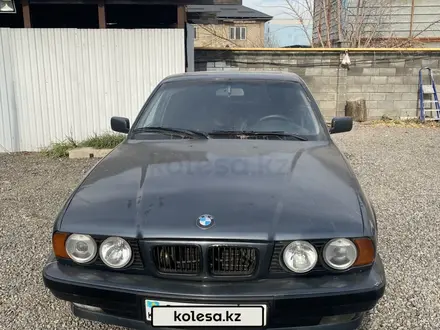 BMW 520 1995 года за 1 500 000 тг. в Алматы