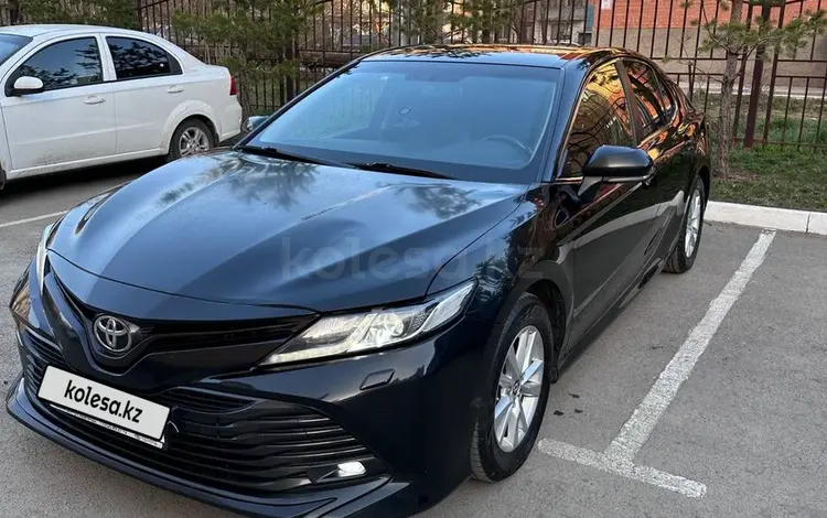 Toyota Camry 2018 года за 12 700 000 тг. в Караганда