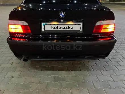 BMW 320 1994 года за 4 000 000 тг. в Алматы – фото 7