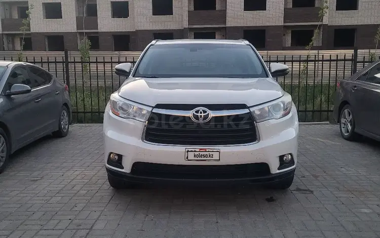 Toyota Highlander 2016 годаүшін11 500 000 тг. в Актобе