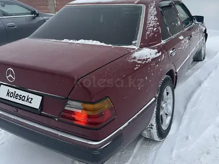 Mercedes-Benz E 230 1993 года за 1 250 000 тг. в Астана – фото 5