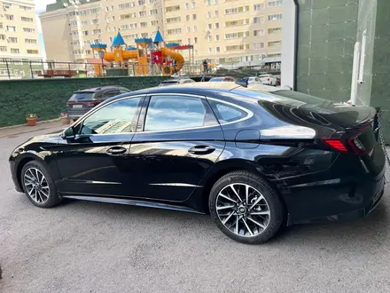 Hyundai Sonata 2022 года за 13 500 000 тг. в Астана – фото 6