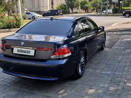 BMW 735 2002 года за 4 500 000 тг. в Алматы – фото 10