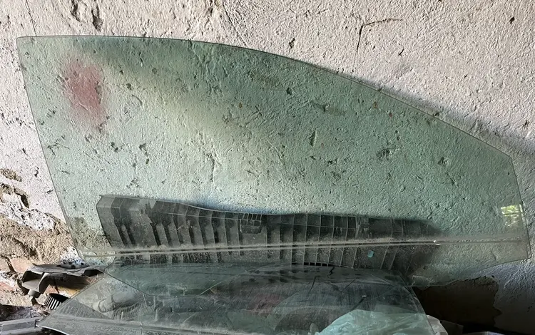 Стекло боковое за 20 000 тг. в Алматы