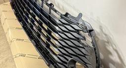 Решетка в бампер на TOYOTA CAMRY за 195 000 тг. в Алматы – фото 2