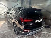 Hyundai Santa Fe 2019 года за 12 300 000 тг. в Астана