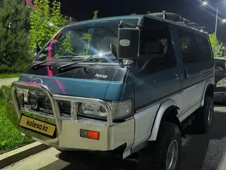 Mitsubishi Delica