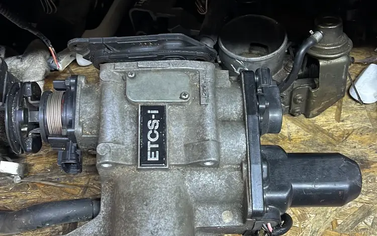 Привозная дроссельная заслонка 2JZ TOYOTA LEXUS за 2 000 тг. в Алматы