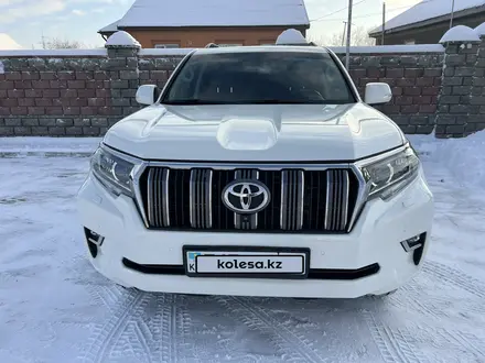 Toyota Land Cruiser Prado 2017 года за 28 600 000 тг. в Алматы – фото 2