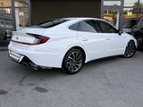 Hyundai Sonata 2022 года за 13 300 000 тг. в Шымкент – фото 4