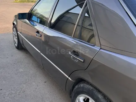 Mercedes-Benz E 230 1991 года за 2 000 000 тг. в Алматы – фото 9