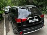 Mitsubishi Outlander 2015 годаfor9 299 999 тг. в Караганда – фото 4