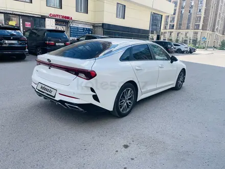 Kia K5 2021 года за 10 300 000 тг. в Караганда – фото 3