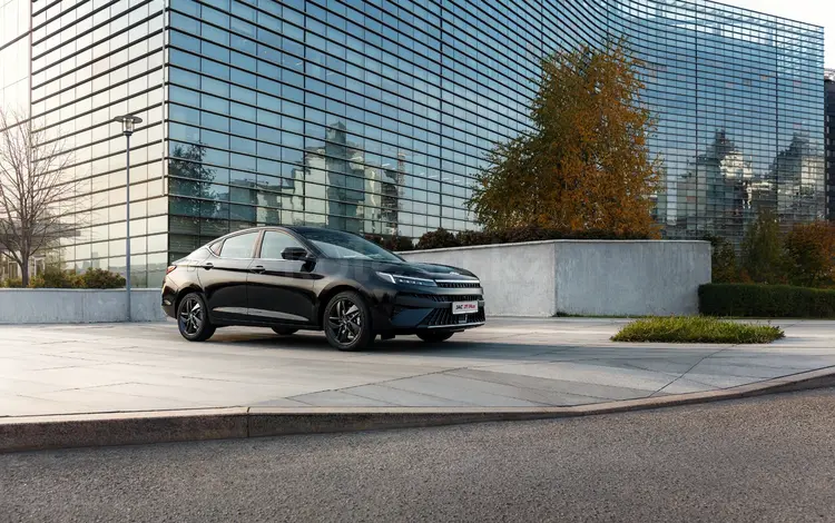 JAC J7 Plus Flagship 2025 года за 10 990 000 тг. в Алматы