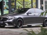 W213 обвес Brabus Карбон за 100 000 тг. в Алматы – фото 2