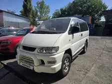 Mitsubishi Delica, 1995
