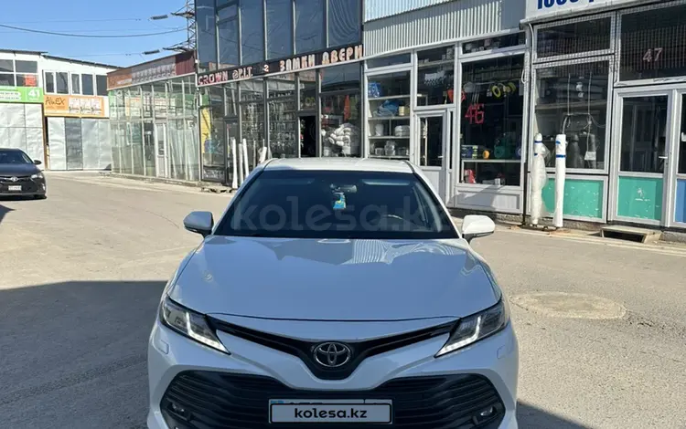 Toyota Camry 2019 года за 14 500 000 тг. в Актау