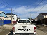 Toyota Hilux 2015 года за 7 000 000 тг. в Атырау – фото 4