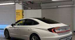 Hyundai Sonata 2023 года за 11 900 000 тг. в Алматы – фото 4