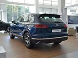 Volkswagen Touareg 2022 годаүшін25 090 000 тг. в Актобе – фото 3