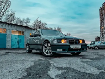 BMW 320 1990 года за 1 000 000 тг. в Алматы – фото 3