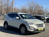 Hyundai Santa Fe 2012 годаүшін11 200 000 тг. в Уральск – фото 3