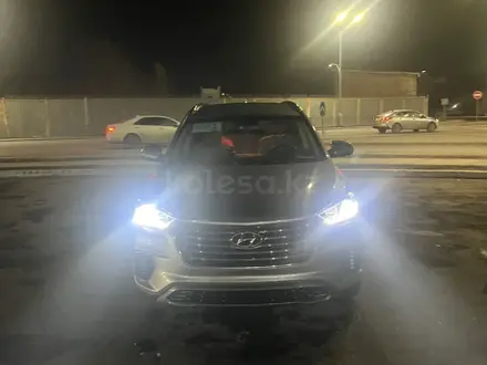 Hyundai Santa Fe 2018 года за 13 000 000 тг. в Караганда – фото 17
