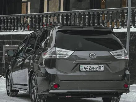 Минивэн Toyota Sienna! Выезд РК! Без водителя! в Астана – фото 2