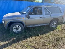 Nissan Terrano, 1995