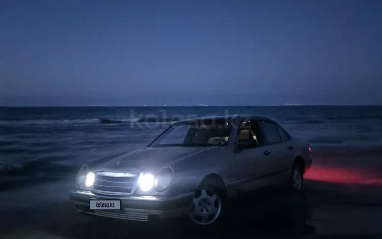 Mercedes-Benz E 230 1996 года за 2 500 000 тг. в Алматы