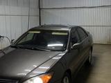 Toyota Camry 2004 года за 5 300 000 тг. в Жанаозен – фото 4