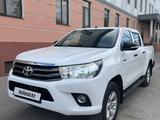 Toyota Hilux 2016 года за 13 800 000 тг. в Актобе