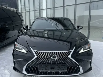 Lexus ES 350 2019 года за 30 000 000 тг. в Туркестан – фото 2