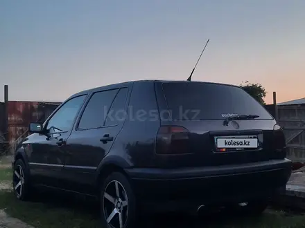 Volkswagen Golf 1994 года за 1 400 000 тг. в Уральск – фото 4