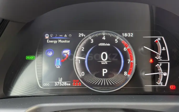 Lexus ES 300h 2023 года за 30 000 000 тг. в Алматы