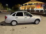 ВАЗ (Lada) Granta 2190 2013 годаүшін1 750 000 тг. в Алматы – фото 2