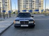 Mercedes-Benz E 220 1992 года за 1 100 000 тг. в Семей